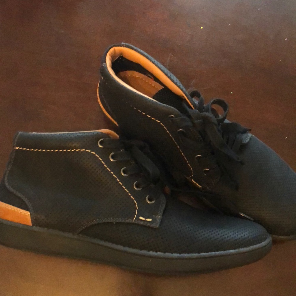 Steve Madden Dress Sneaks